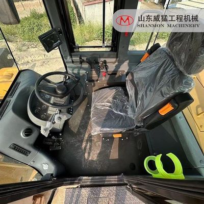 Versatile Machine 966 6 Ton Wheel Loader Supported By Boom Structure