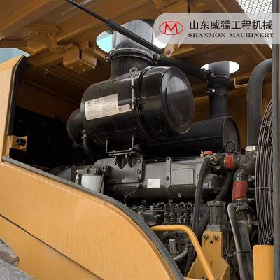 Versatile Machine 966 6 Ton Wheel Loader Supported By Boom Structure
